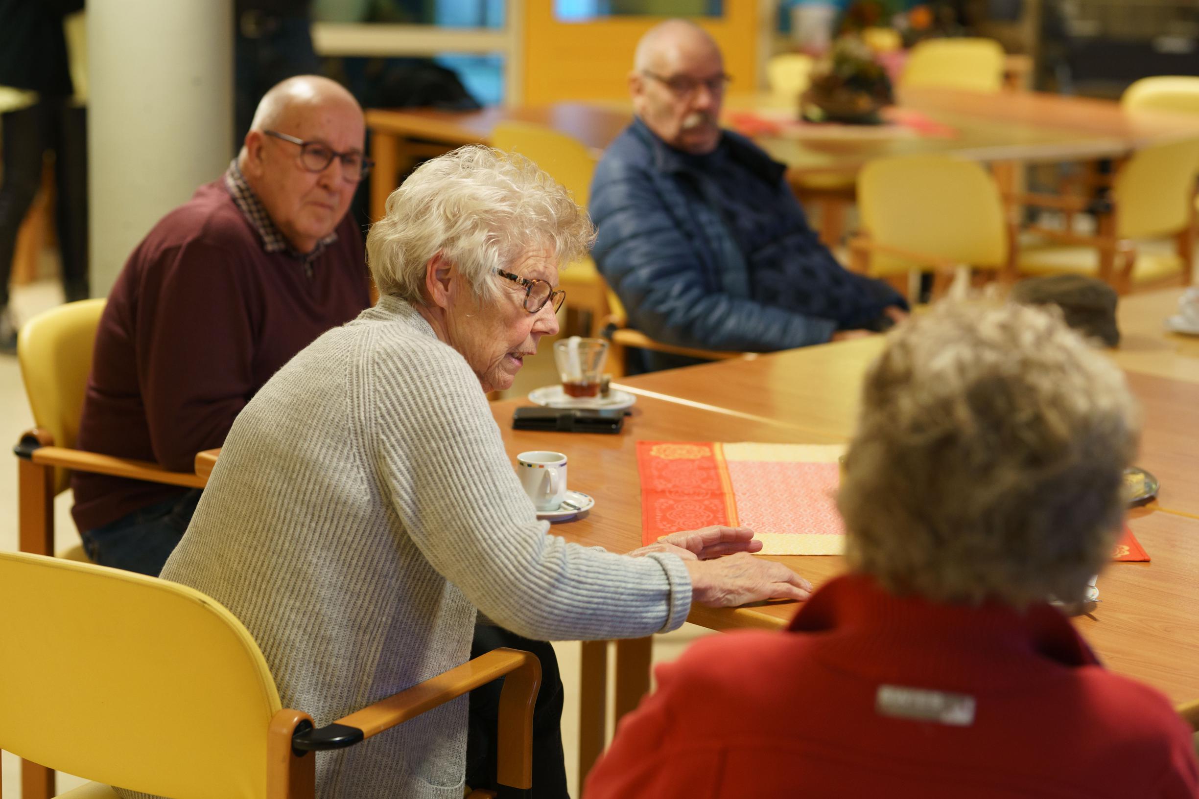 Ouderen in opstand, huiskamer residentie in Spaubeek open tegen de zin van ZOwonen: ‘als ik nog lang